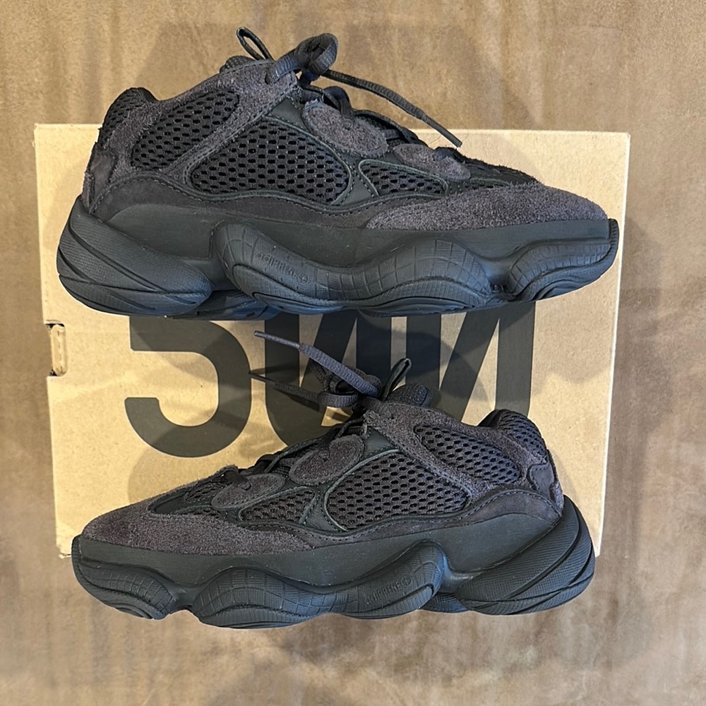 Yeezy Boost 500 “Utility Black” size 4.5